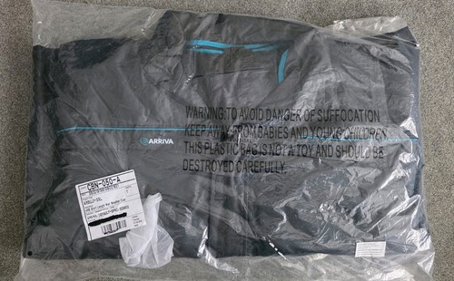 Arriva bus black hooded wet - bus,,