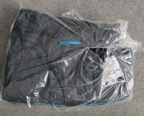 Arriva bus black - arriva, wet